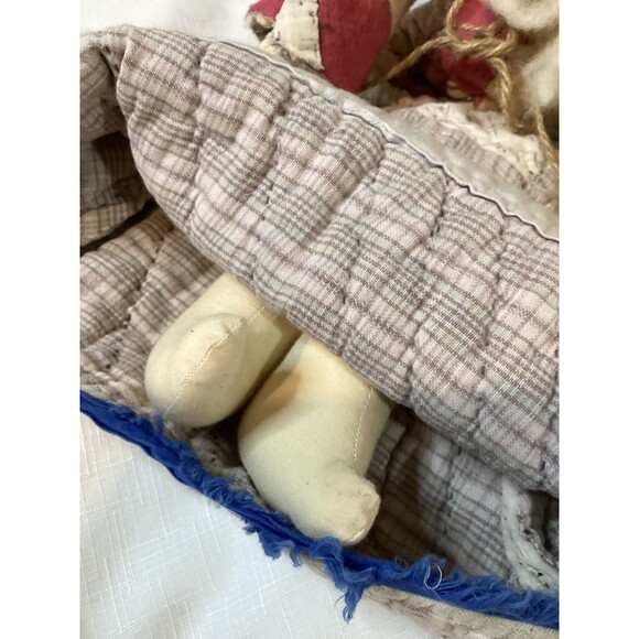 Vintage Folk Art Primitive Santa Claus Hand Made From A Quilt Patchwork Signed - Picture 5 of 16